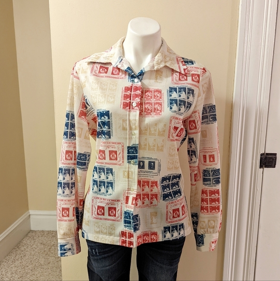 Vintage Jack Winter cream, red tan and blue postage stamp print top size Medium - Picture 3 of 8